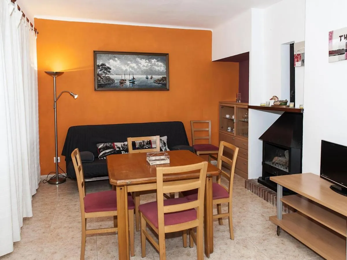 Appartamento Apartamento Con Terraza, Parking Y Jardin, A 300M De La Playa - Es-228-40 Llança