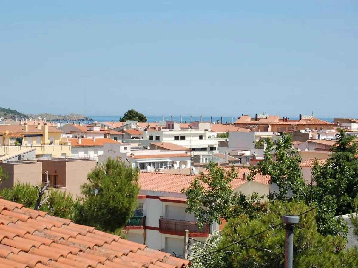 Apartamento Con Terraza, Parking Y Jardin, A 300M De La Playa - Es-228-40 Llança 0*,  Spagna