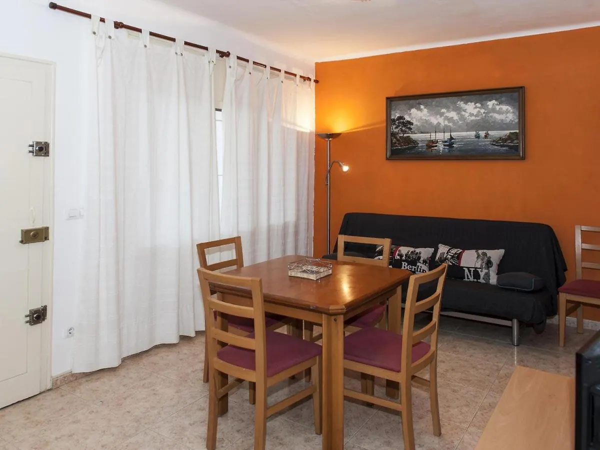 Apartamento Con Terraza, Parking Y Jardin, A 300M De La Playa - Es-228-40 Llançà España